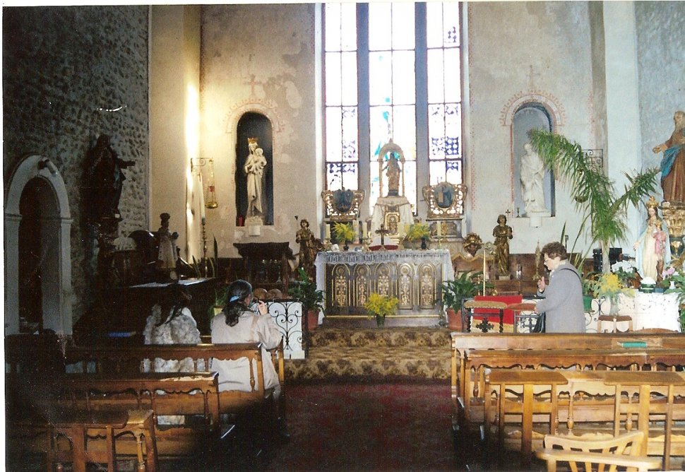Retour vers l’age médiéval, intérieur de l’Abbaye Notre-Dame de l’Esperance